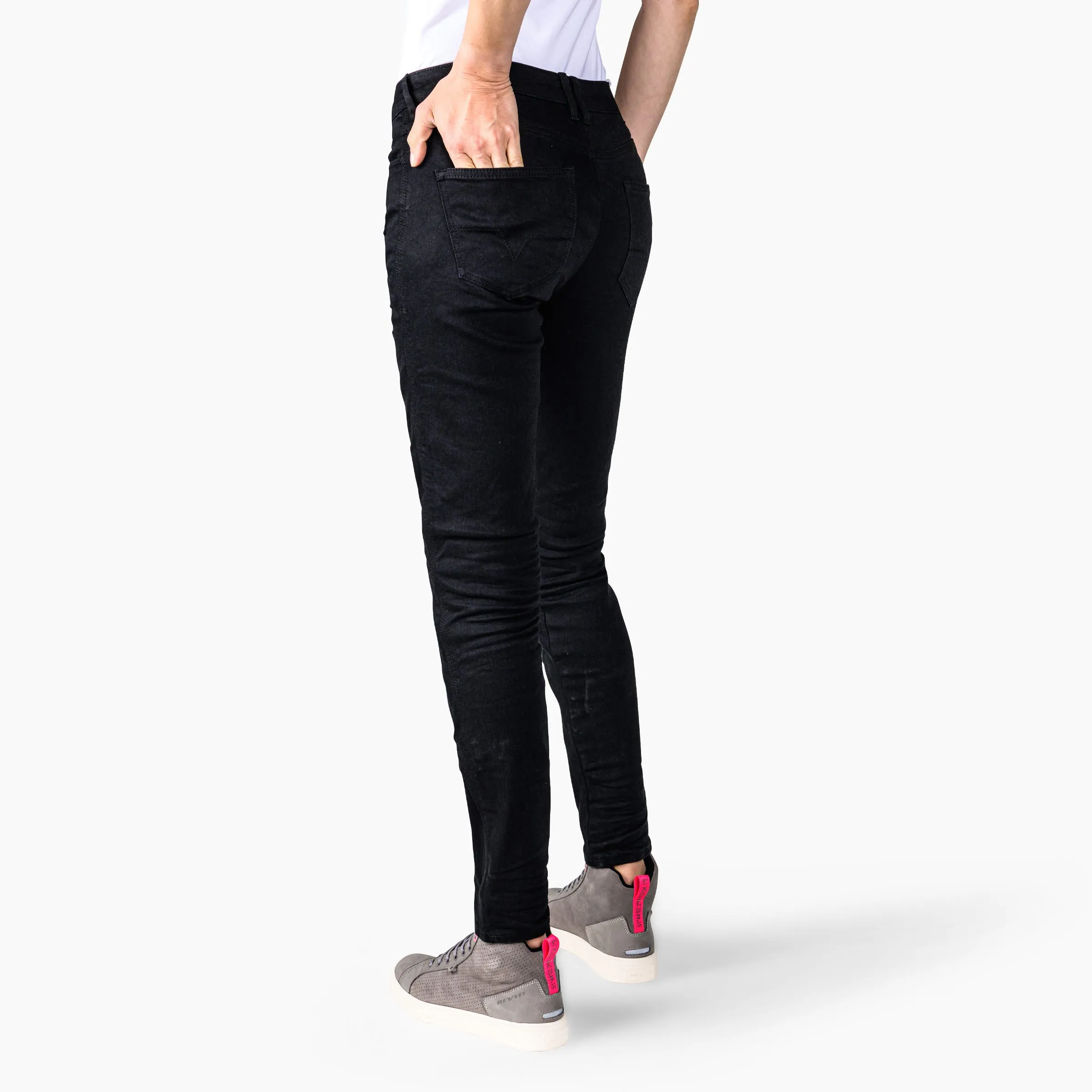 Vaquero de moto atemporal Skinny Fit, específico de mujer, para combinar en tus salidas urbanas.