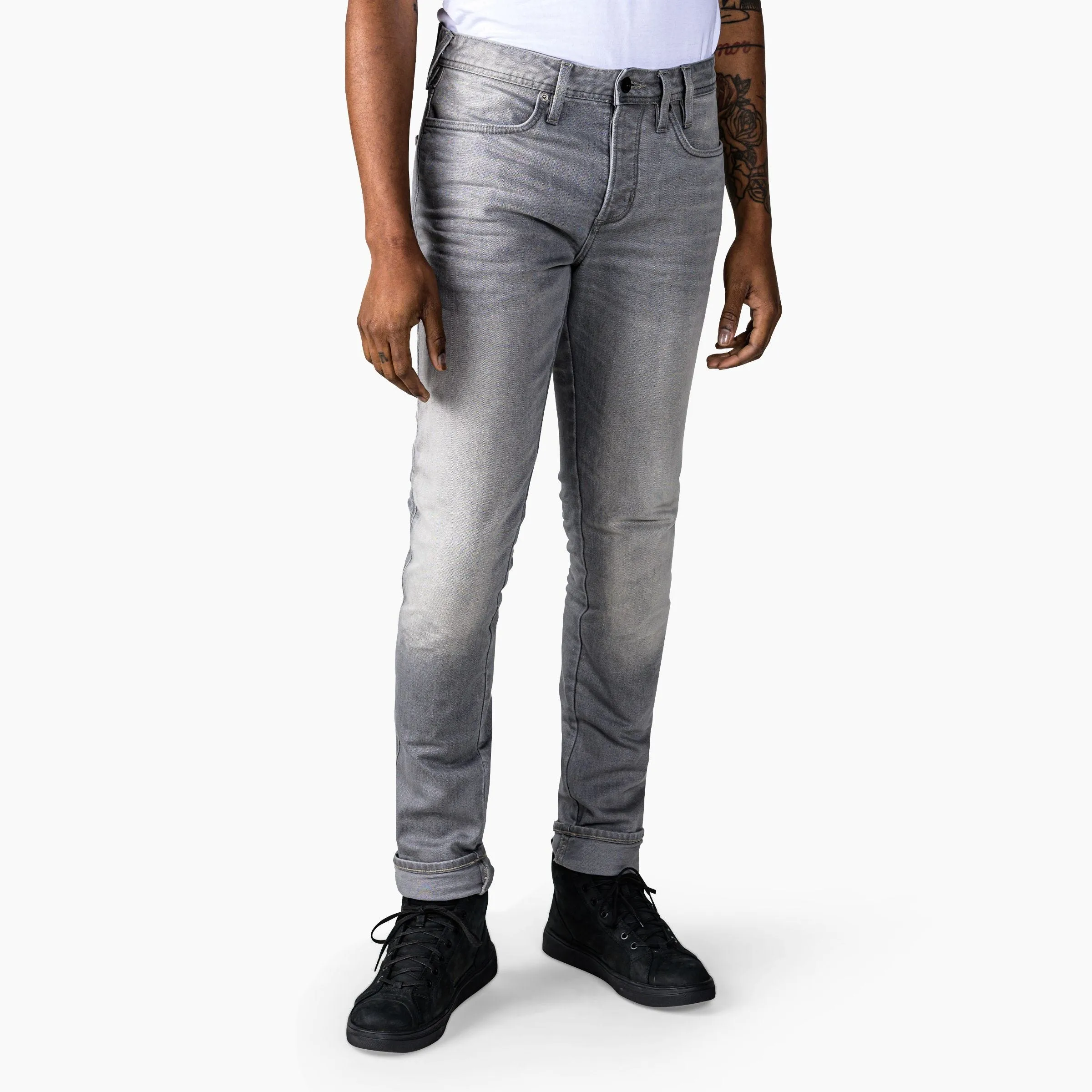 Vaqueros de estilo atemporal, Skinny Fit, para combinar en tus salidas urbanas.