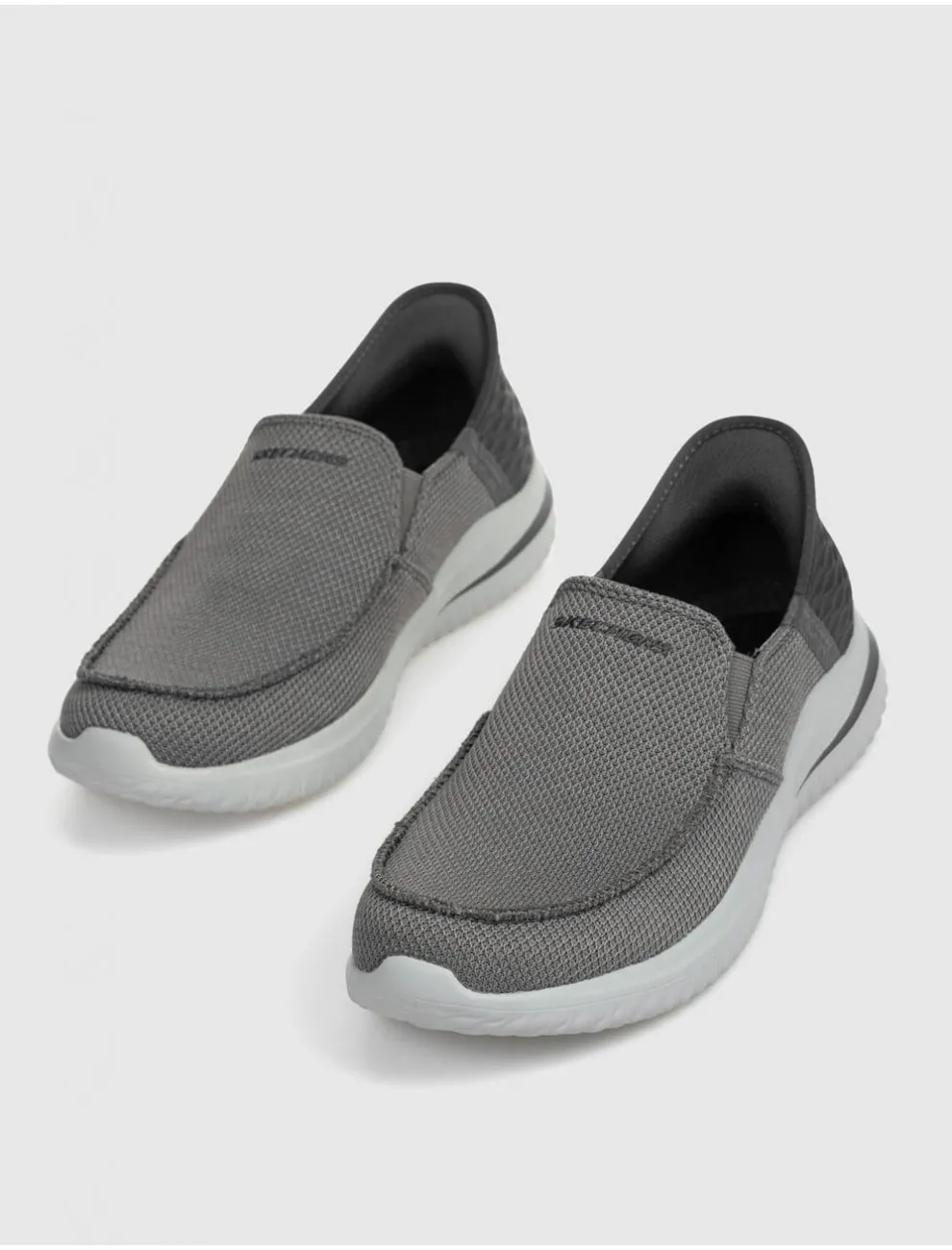 ZAPATILLA SKECHERS SLIPINS: DELSON 3.0  CABRINO GRIS