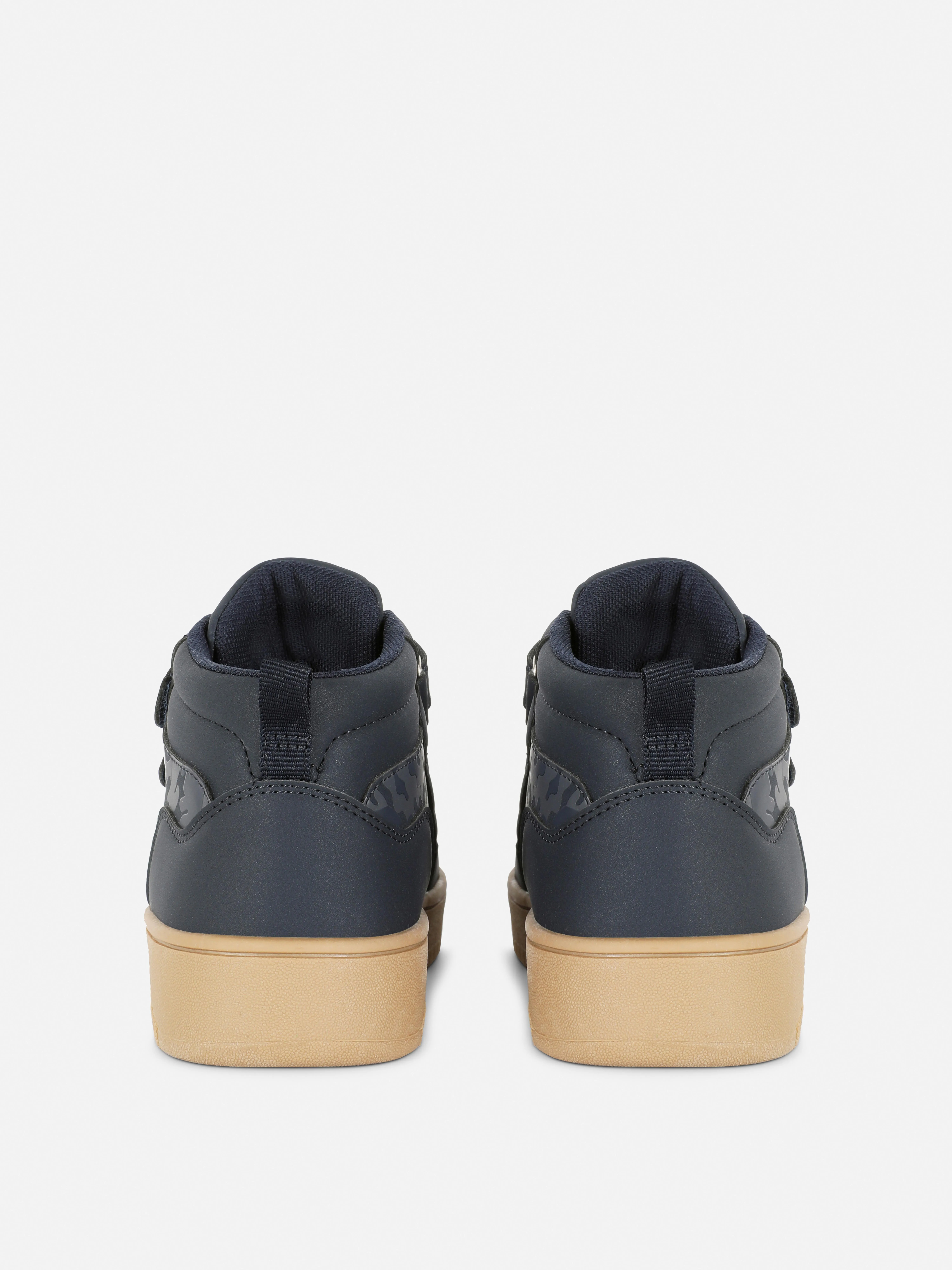 Zapatillas de camuflaje con suela gruesa