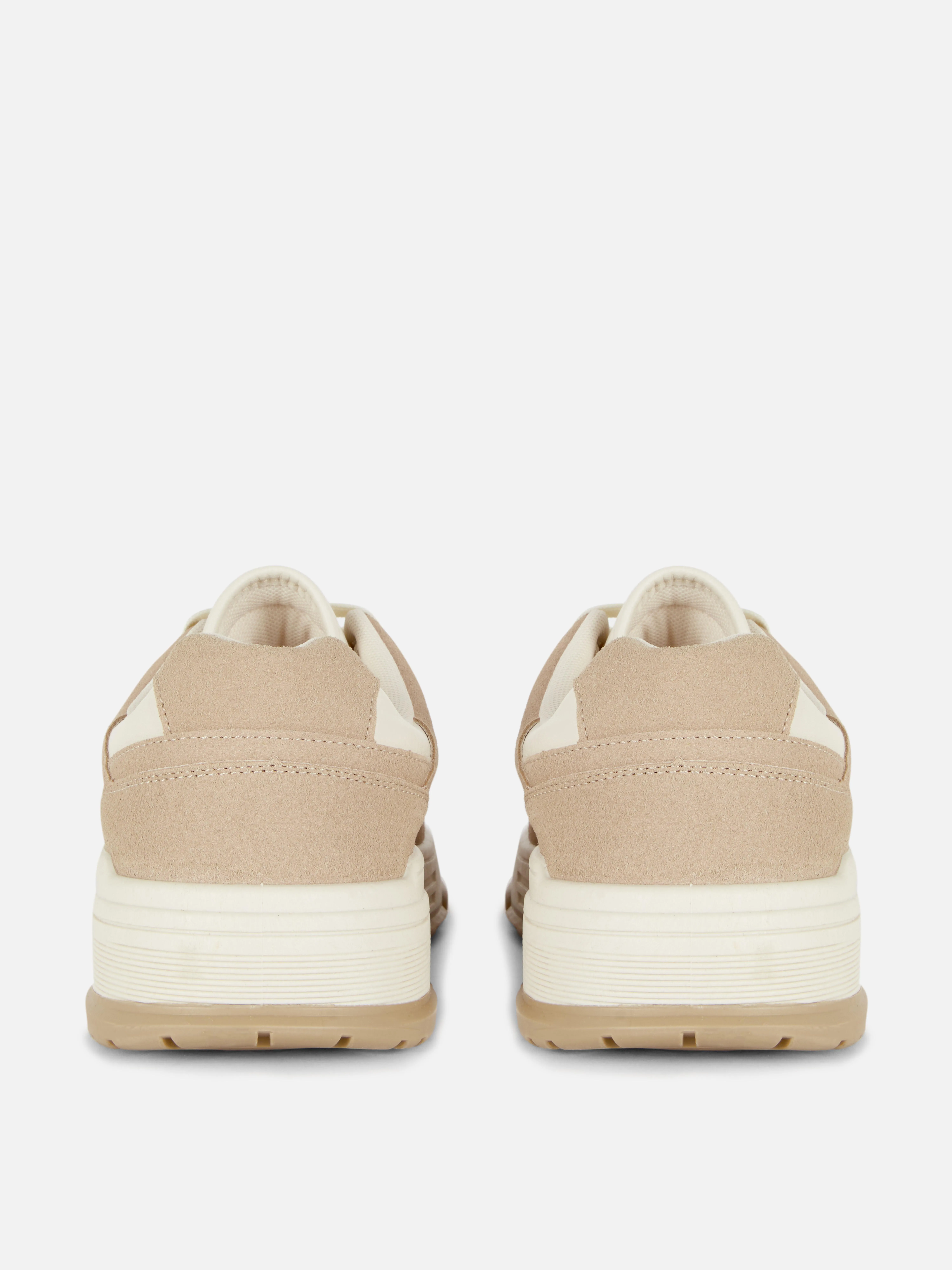 Zapatillas de skate gruesas con paneles
