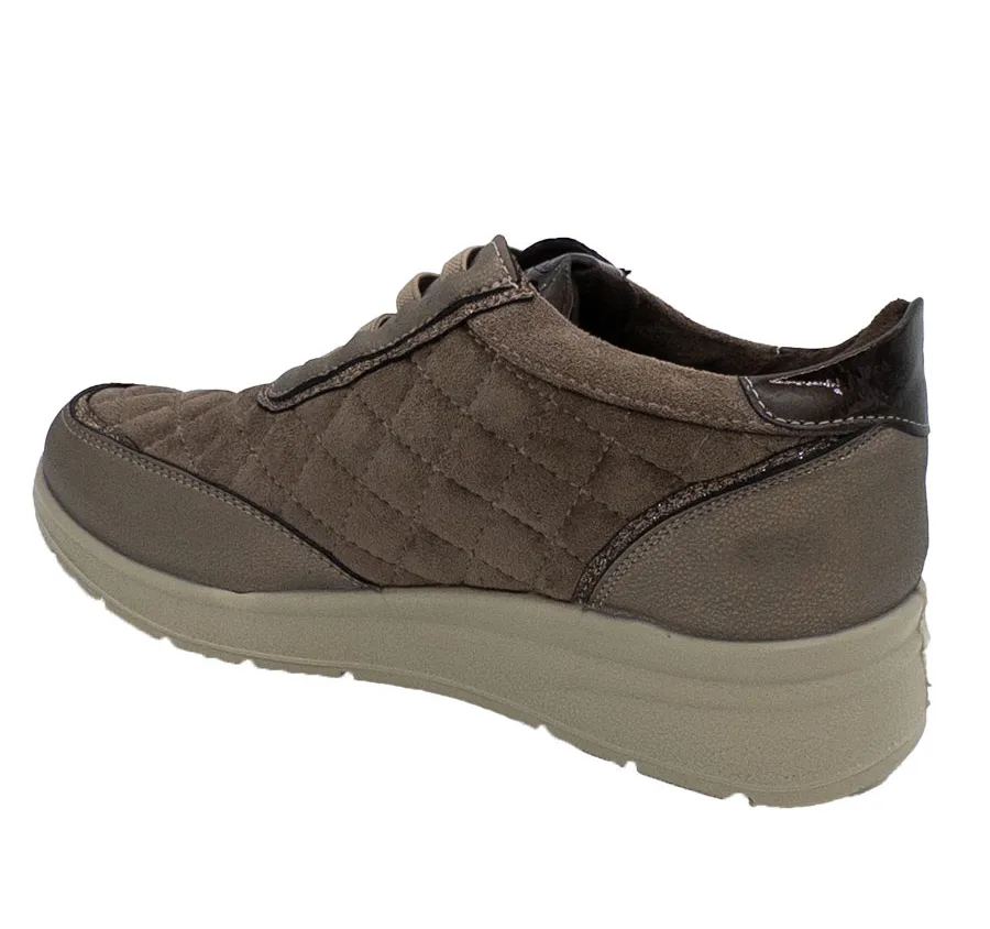 ZAPATO AMARPIES ATL25451MEG CUÑA COMBINADO GUATEADO TAUPE CÓMODO PARA MUJER PLANTILLA ACOLCHADA MEMORY SPONGE 28145